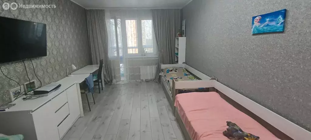 2-комнатная квартира: Челябинск, улица Молодогвардейцев, 74 (64 м) - Фото 1