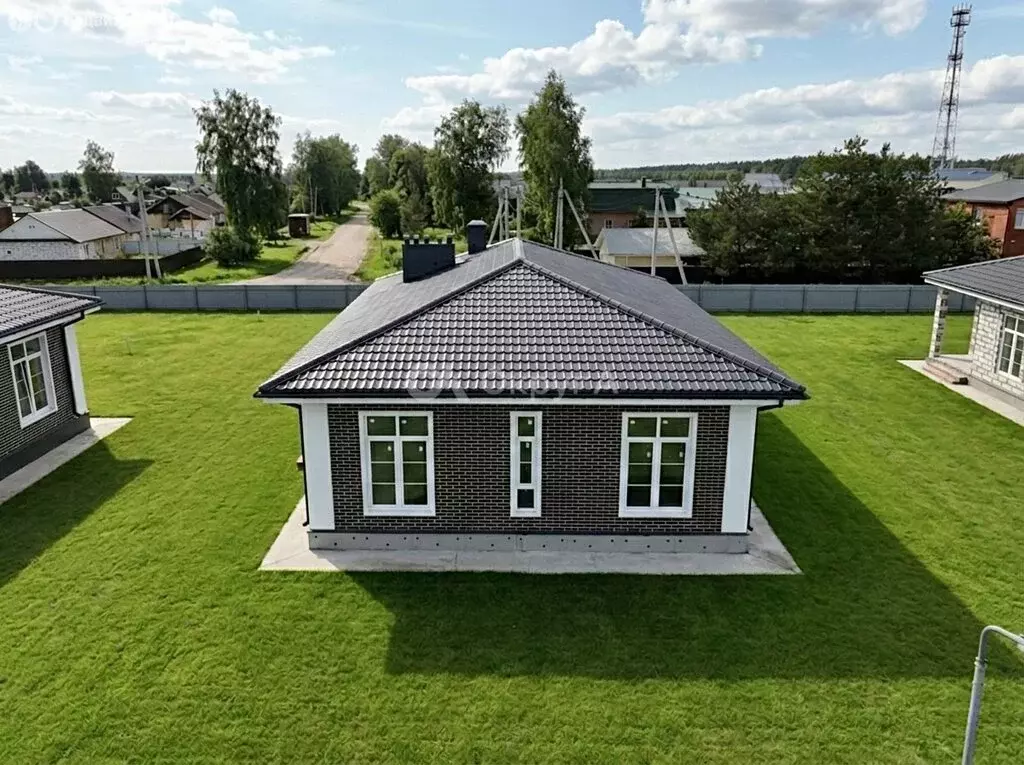 Дом в деревня Аксиньино, Полевая улица (123.5 м) - Фото 1