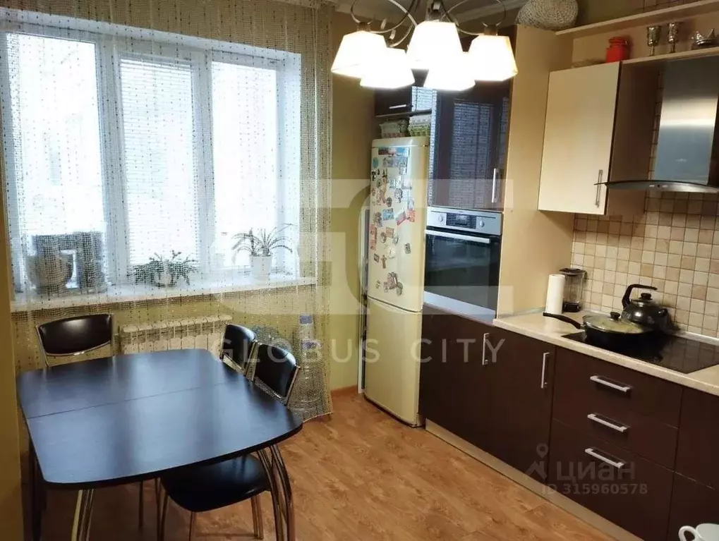 2-к кв. Брянская область, Брянск Красноармейская ул., 38 (67.4 м) - Фото 1