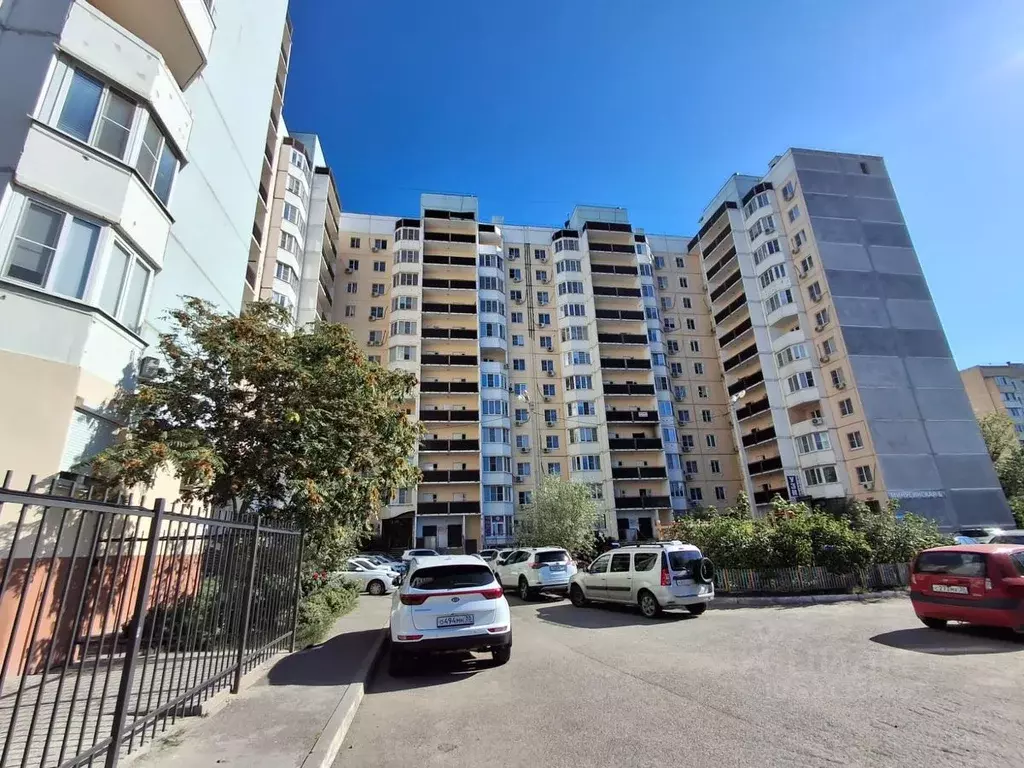 2-к кв. Астраханская область, Астрахань Минусинская ул., 6 (61.9 м) - Фото 0