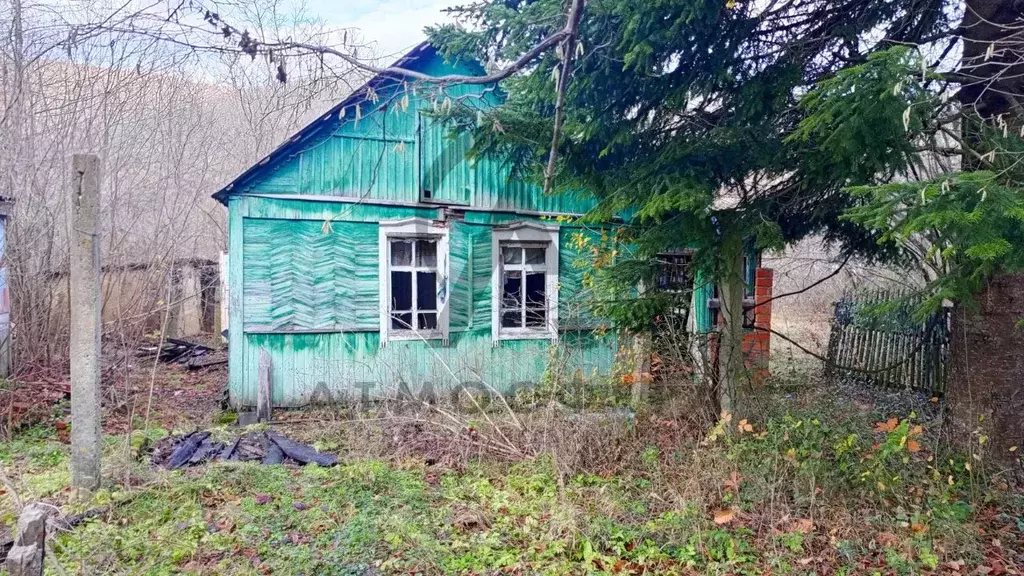Дом в Краснодарский край, Апшеронский район, Куринское с/пос, пос. ... - Фото 1