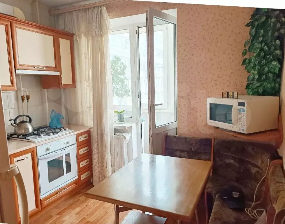 3-к. квартира, 76 м, 4/9 эт. - Фото 0