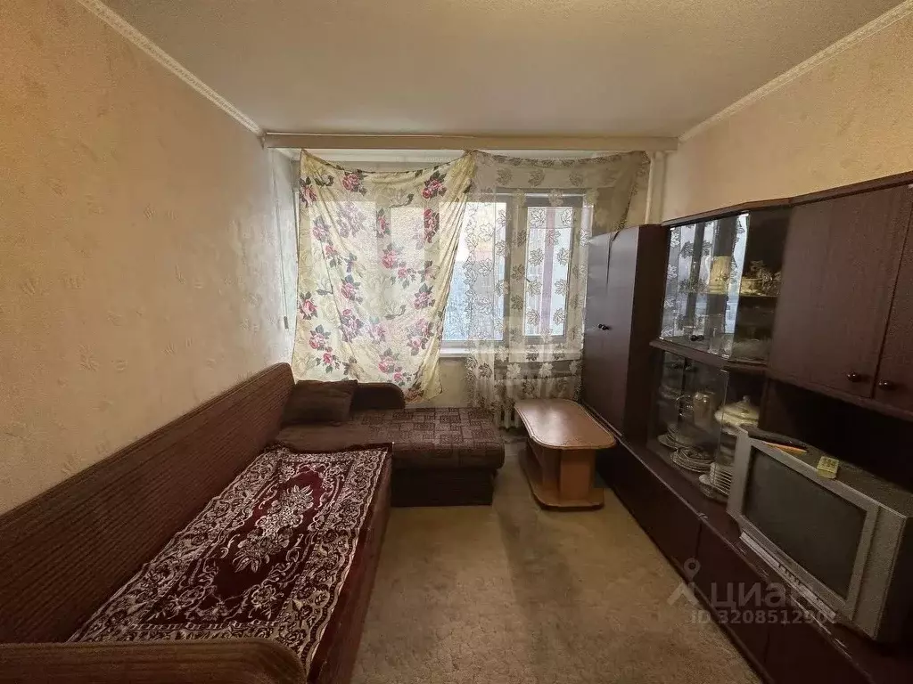 Комната Ямало-Ненецкий АО, Новый Уренгой ул. Геологоразведчиков, 8А ... - Фото 1