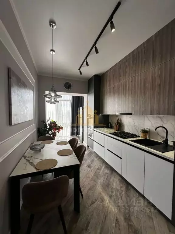 2-к кв. Ставропольский край, Ессентуки Новопятигорская ул., 1 (80.0 м) - Фото 1