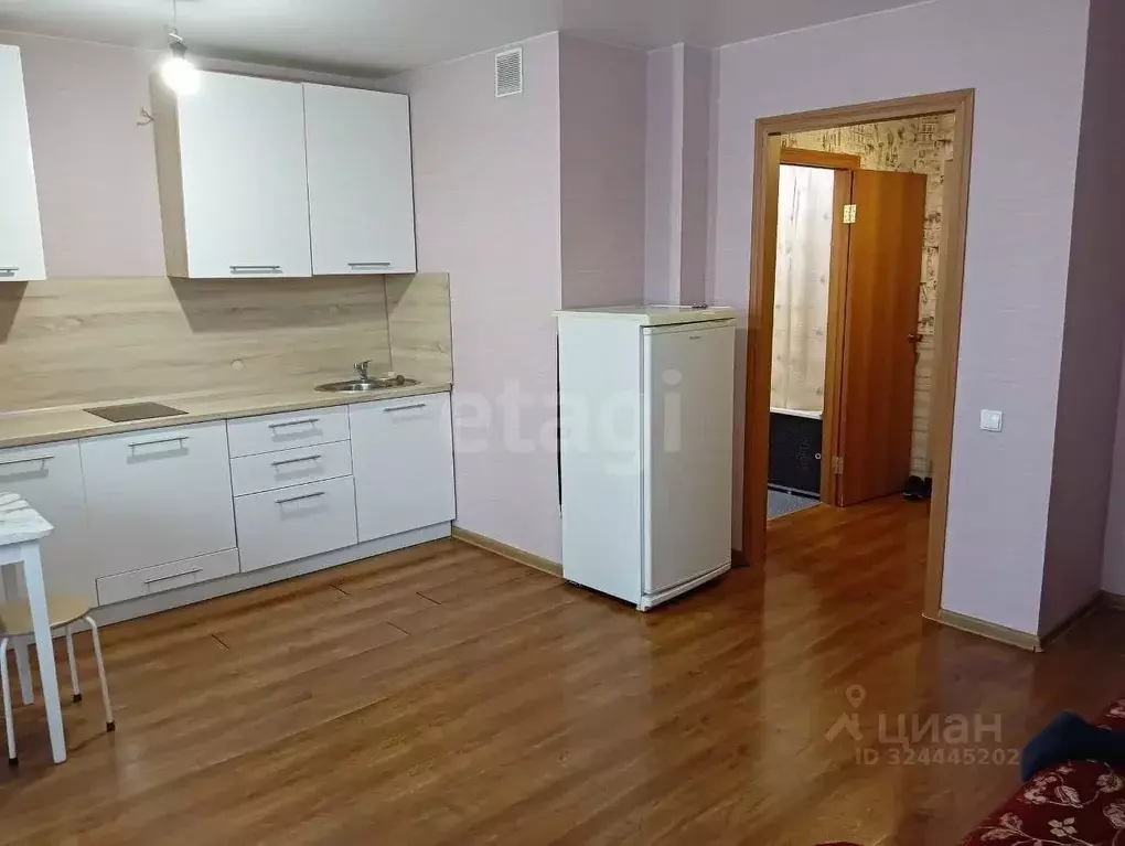 Студия Тюменская область, Тюмень Микрорайон мыс, ул. Судоремонтная, 34 ... - Фото 1