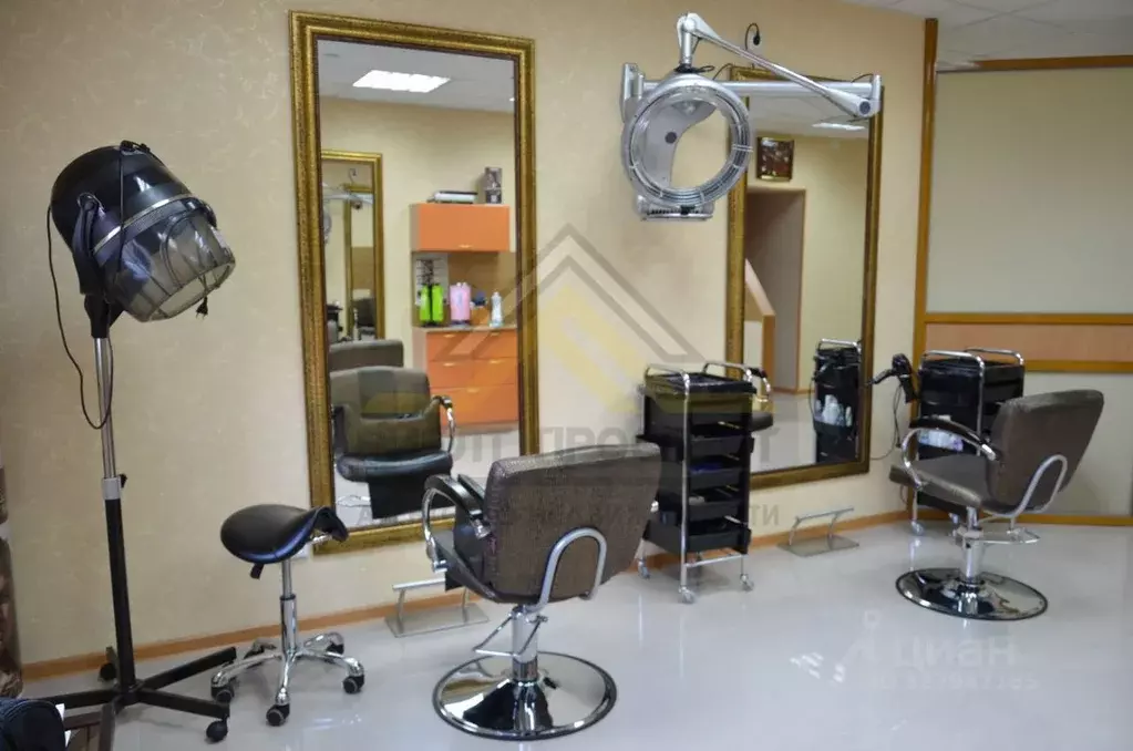 Офис в Белгородская область, Старый Оскол Дубрава мкр, 3 кв-л, 1А (83 ... - Фото 1