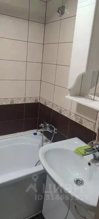 2-к кв. Тюменская область, Тобольск 7А мкр, 22 (54.0 м) - Фото 1
