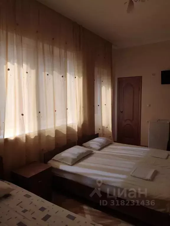 Комната Краснодарский край, Геленджик Октябрьская ул., 63 - Фото 1