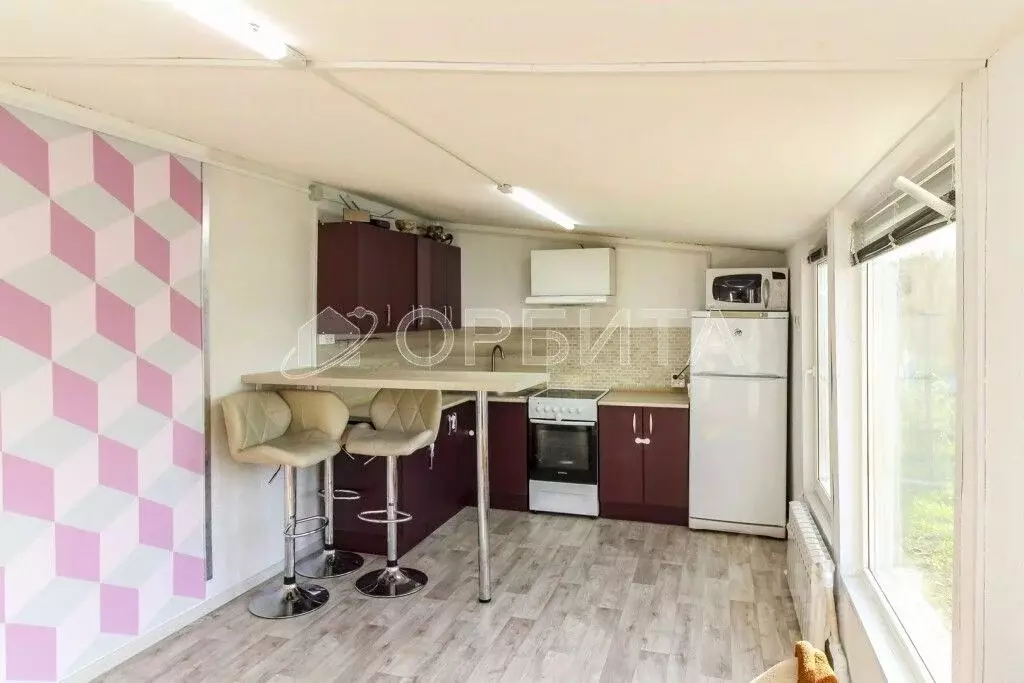 Дом в Тюменская область, Тюмень ул. 5-я Северная, 3Г (48 м) - Фото 1