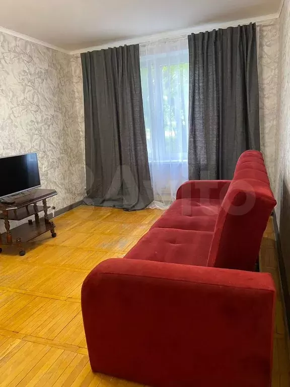 1-к. квартира, 37 м, 1/10 эт. - Фото 1