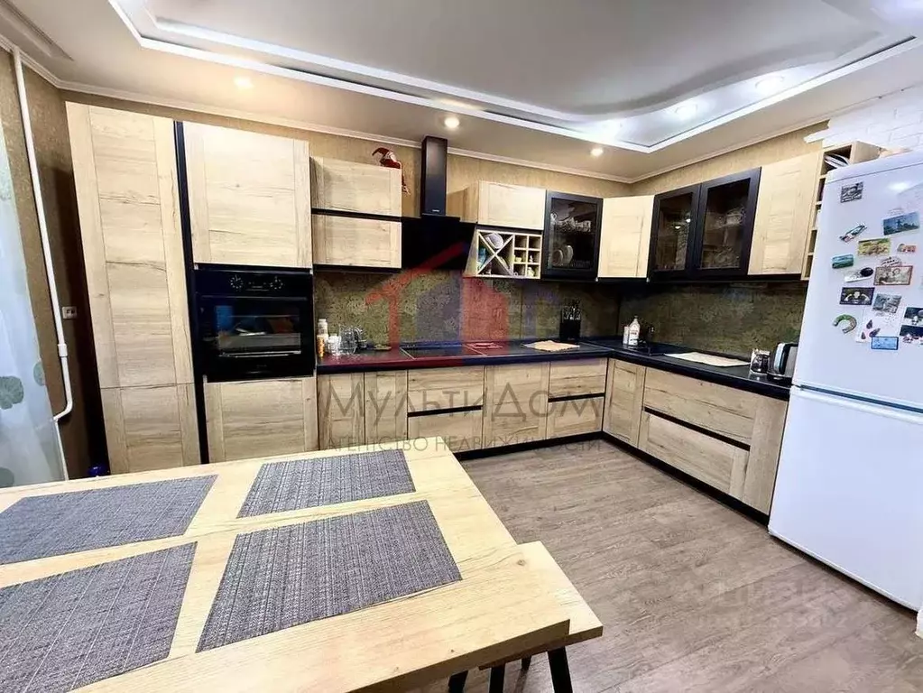 4-к кв. Белгородская область, Старый Оскол Дубрава мкр, 1 кв-л, 10 ... - Фото 1