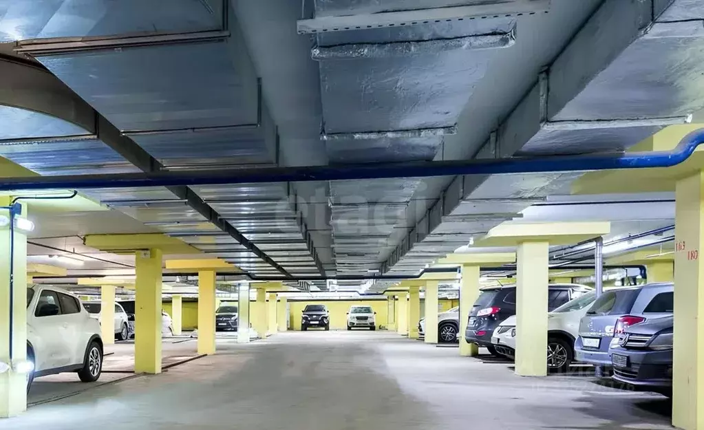 Гараж в Свердловская область, Екатеринбург ул. Авиационная, 18 (17 м) - Фото 1