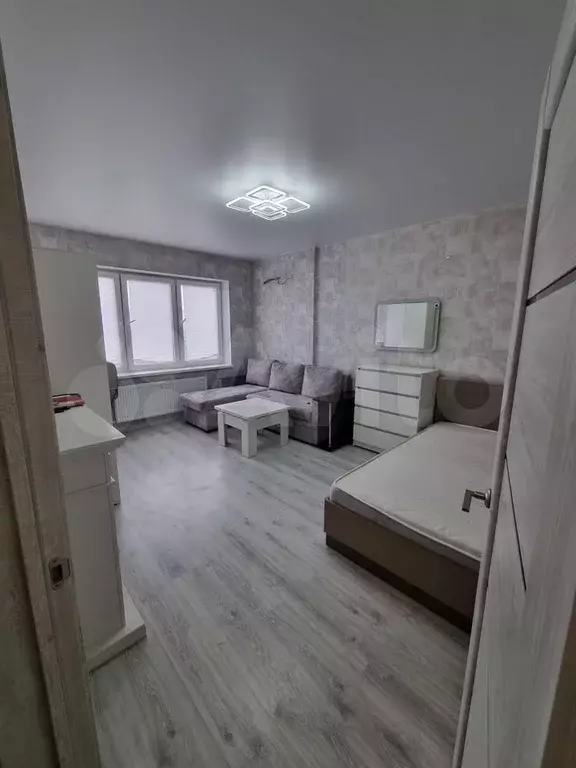1-к. квартира, 49 м, 8/18 эт. - Фото 0