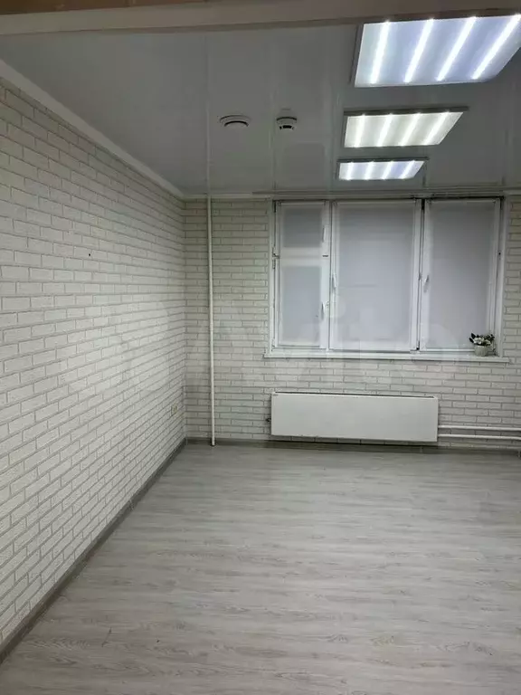 Комната 18 м в 1-к., 1/25 эт. - Фото 0