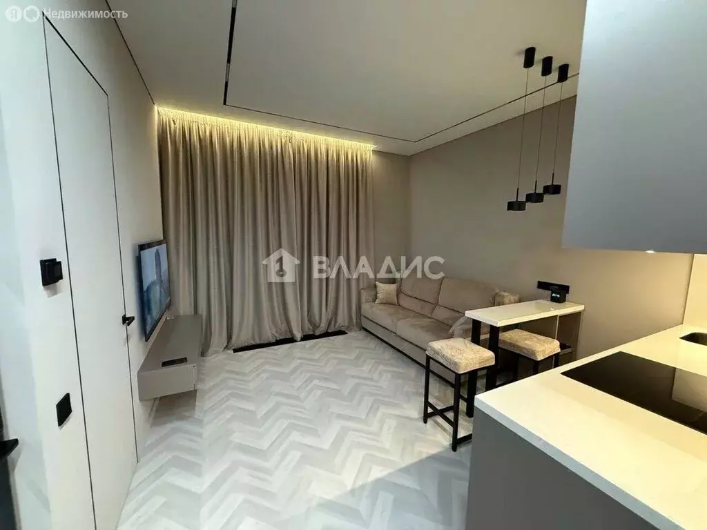 2-комнатная квартира: Москва, улица Мустая Карима, 12 (35 м) - Фото 1