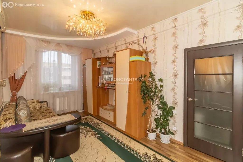 3-комнатная квартира: Челябинск, улица Барбюса, 31 (63.6 м) - Фото 1