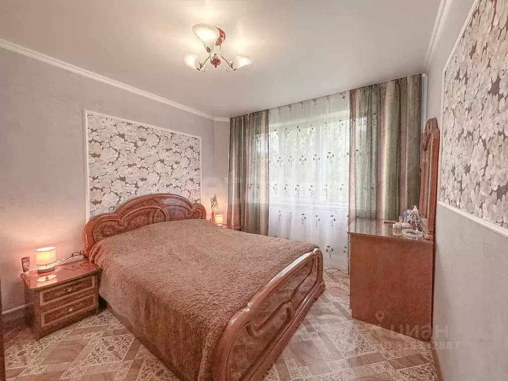 3-к кв. Псковская область, Псков Звездная ул., 4 (66.2 м) - Фото 0