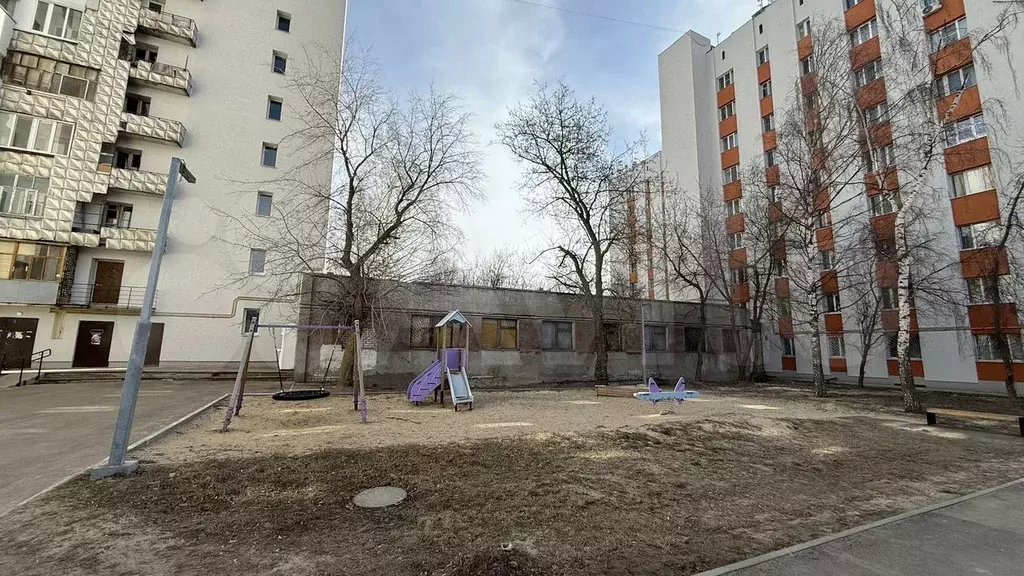 Отдельный вход, доступ 24/7, Дементьева,28 - Фото 0