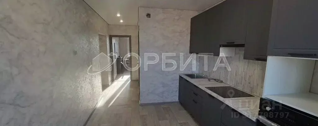 1-к кв. Тюменская область, Тюмень ул. Домостроителей, 6а (37.0 м) - Фото 1