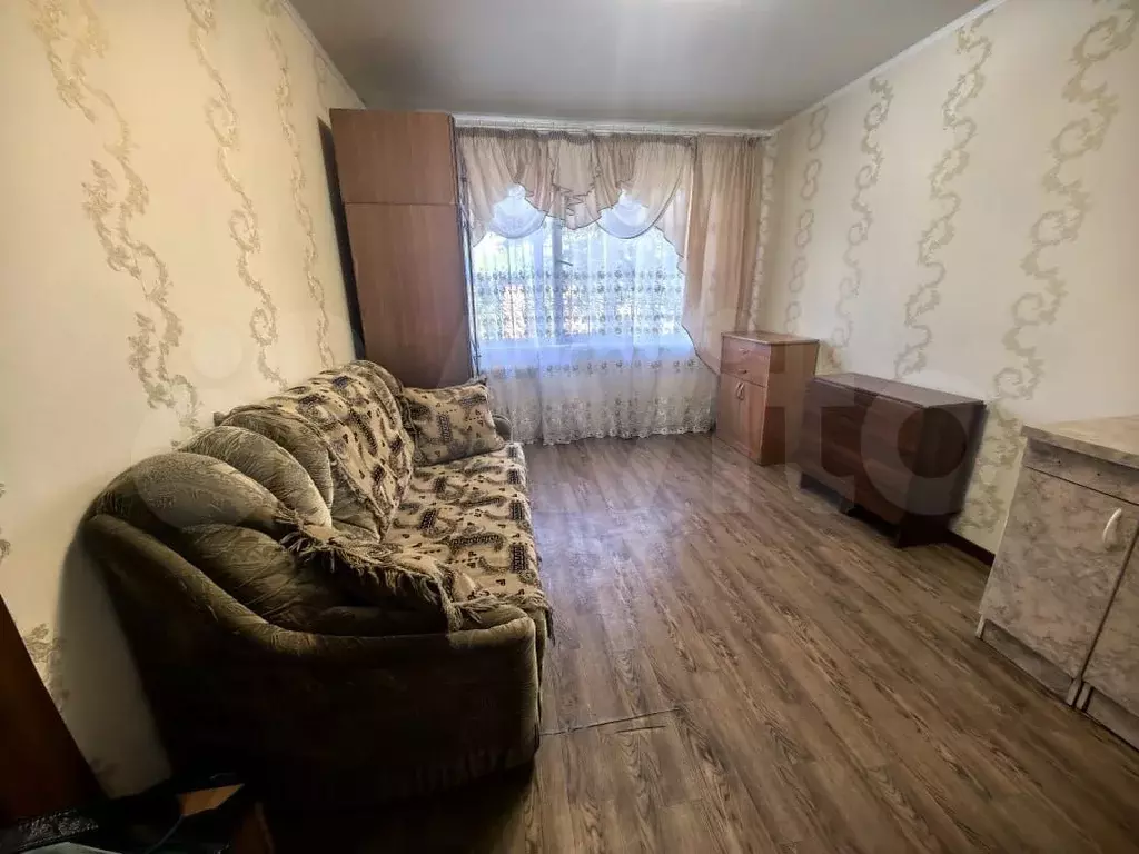 Комната 17,3 м в 4-к., 1/5 эт. - Фото 0
