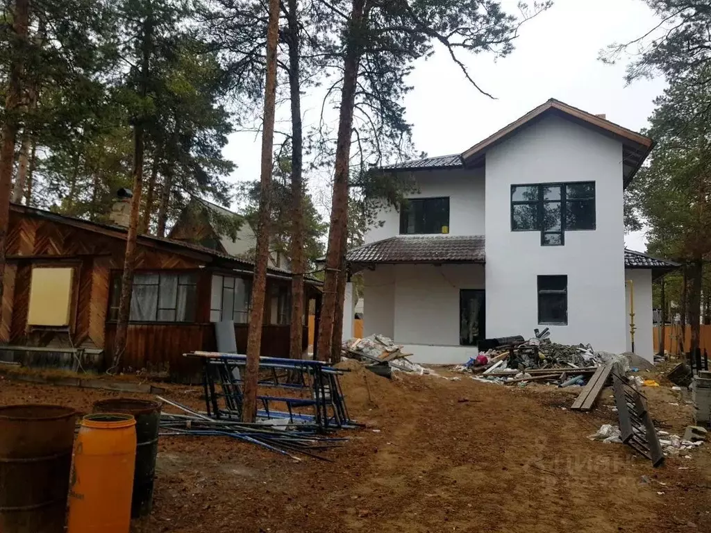 Дом в Саха (Якутия), Якутск ул. Кэскил, 48 (138 м) - Фото 1