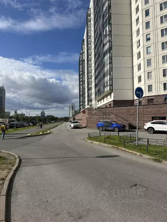 2-к кв. Санкт-Петербург ул. Оптиков, 45к1 (53.8 м) - Фото 1