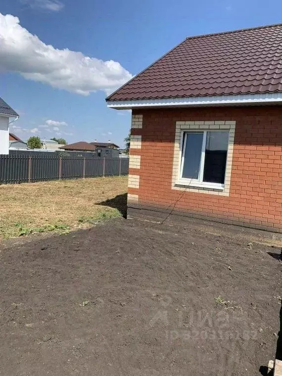 Дом в Самарская область, Красный Яр с/пос, с. Красный Яр ул. ... - Фото 2