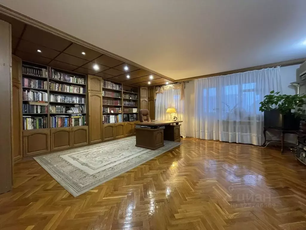 4-к кв. Саратовская область, Саратов Шелковичная ул., 20/28 (155.6 м) - Фото 1