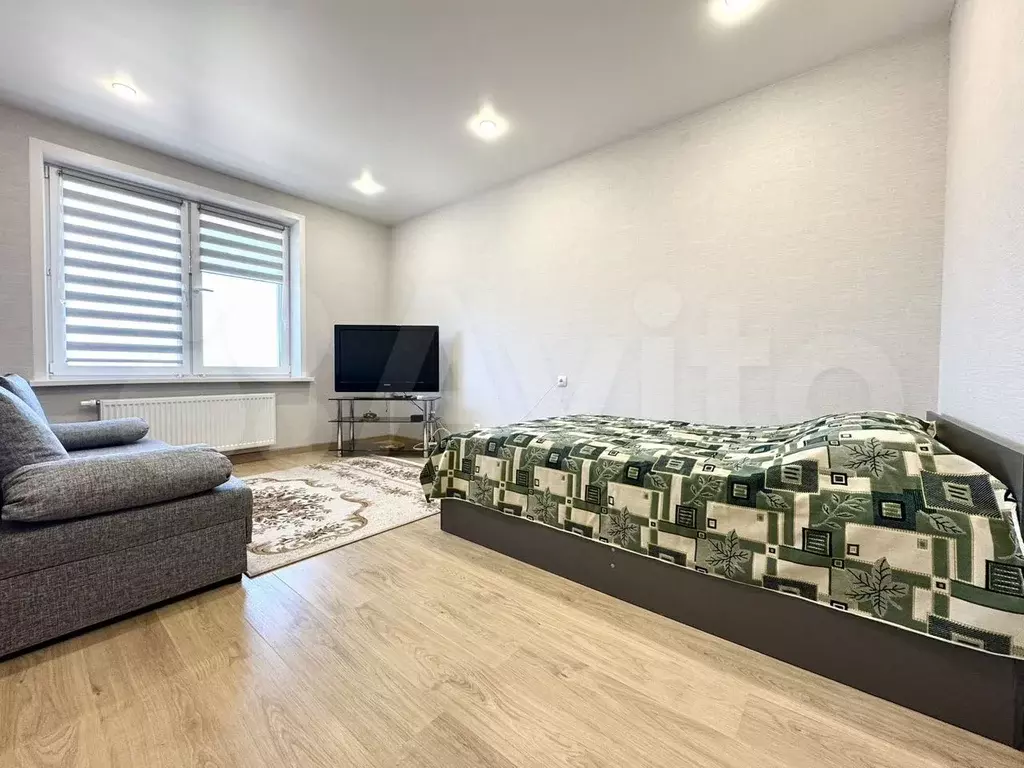1-к. квартира, 40 м, 11/17 эт. - Фото 1