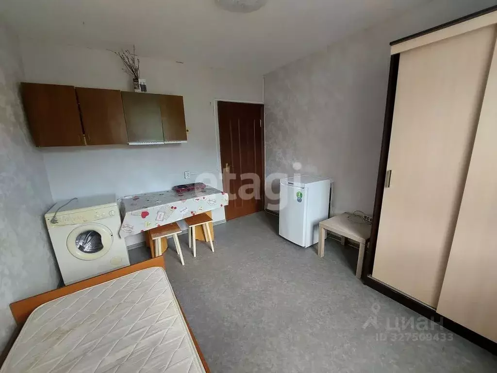 Комната Саратовская область, Саратов Украинская ул., 10 (16.0 м) - Фото 1