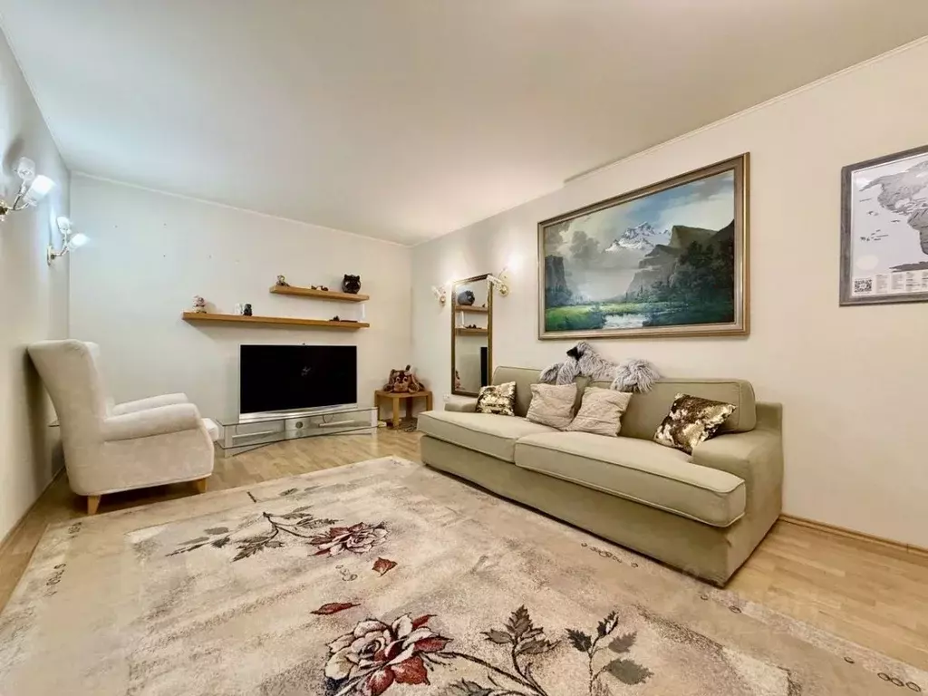 3-к кв. Волгоградская область, Волгоград ул. Хиросимы, 15А (83.4 м) - Фото 1