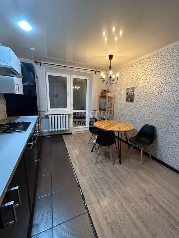 2-к кв. Башкортостан, Салават ул. Бекетова, 18 (74.0 м) - Фото 1