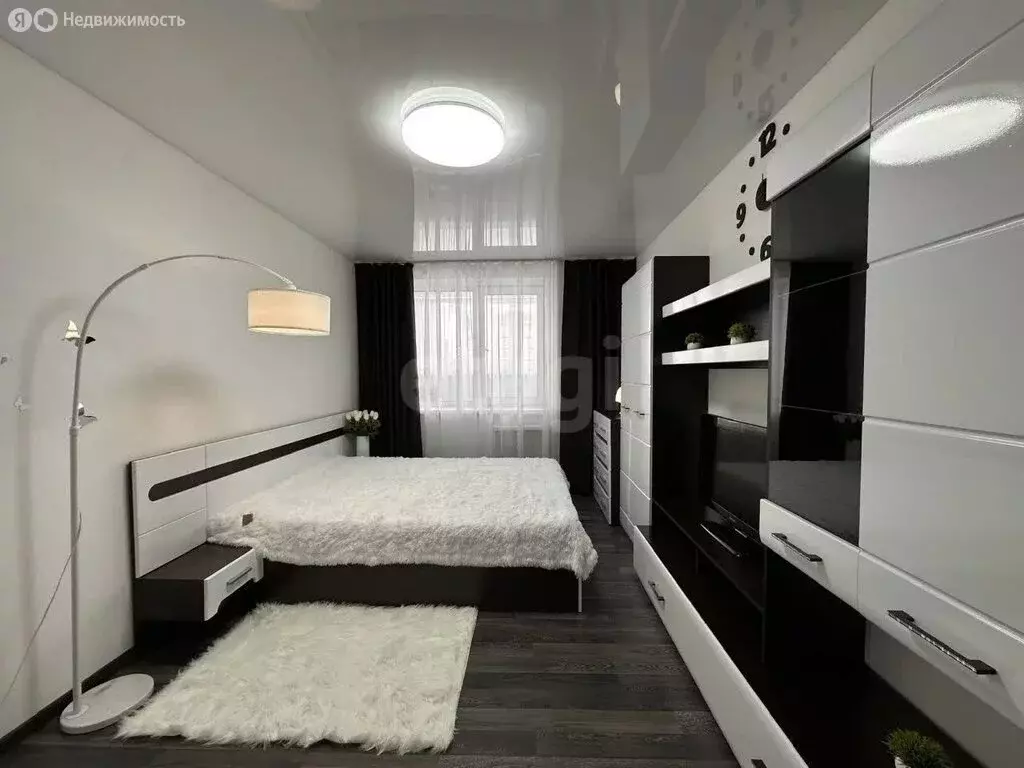 1-комнатная квартира: Киров, Октябрьский район, улица Орджоникидзе, 24 ... - Фото 1