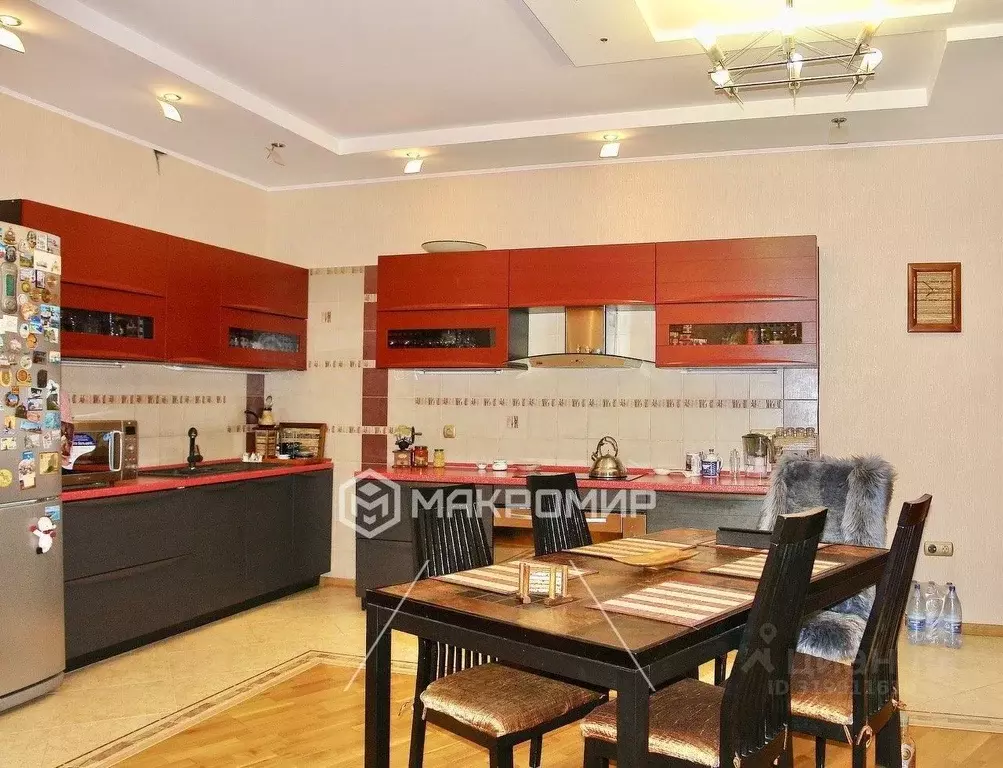 3-к кв. Ханты-Мансийский АО, Сургут Университетская ул., 7 (141.7 м) - Фото 1