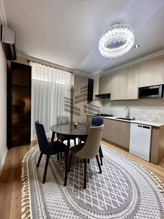 2-к кв. Татарстан, Казань ул. Амирхана Еники, 17б (55.0 м) - Фото 0