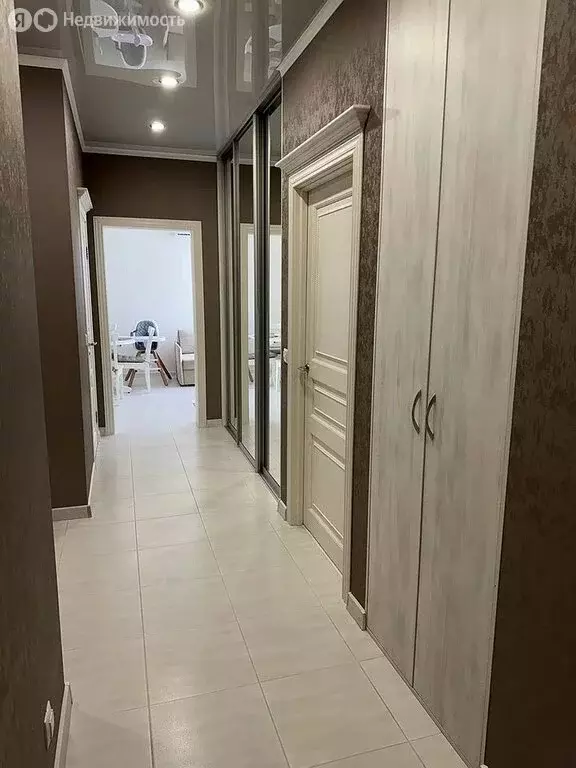 2-комнатная квартира: Тюмень, улица Федюнинского, 30к1 (61.3 м) - Фото 1