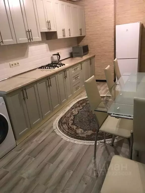 2-к кв. Ставропольский край, Кисловодск ул. Революции, 50 (76.0 м) - Фото 0