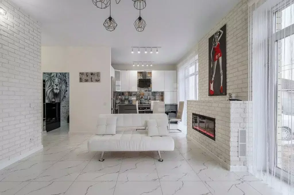 Дом в Воронежская область, Рамонский район, Яменское с/пос, д. ... - Фото 1