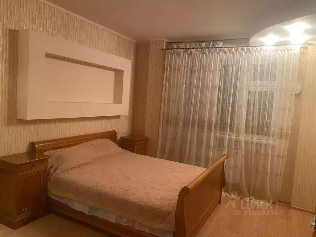 3-к кв. Москва, Москва, Московский г. Град Московский мкр, ул. ... - Фото 0