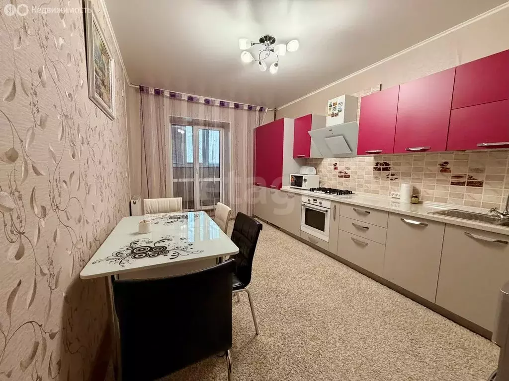 1-комнатная квартира: Энгельс, Комсомольская улица, 162 (51.4 м) - Фото 1