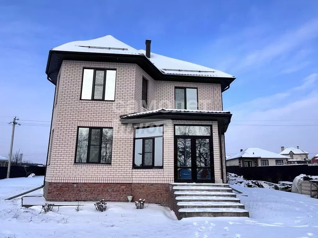 Дом в Курская область, Курский район, Моковский сельсовет, д. Духовец ... - Фото 1