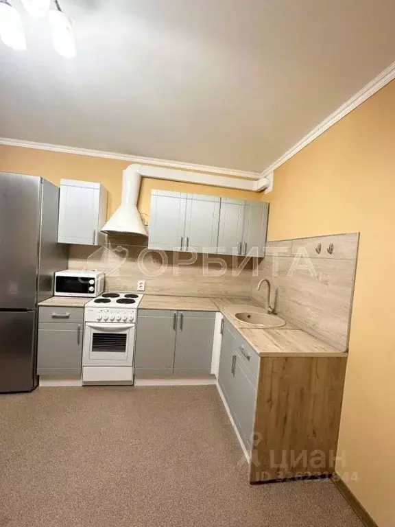 3-к кв. Тюменская область, Тюмень ул. Валентины Трофимовой, 4 (90.0 м) - Фото 2