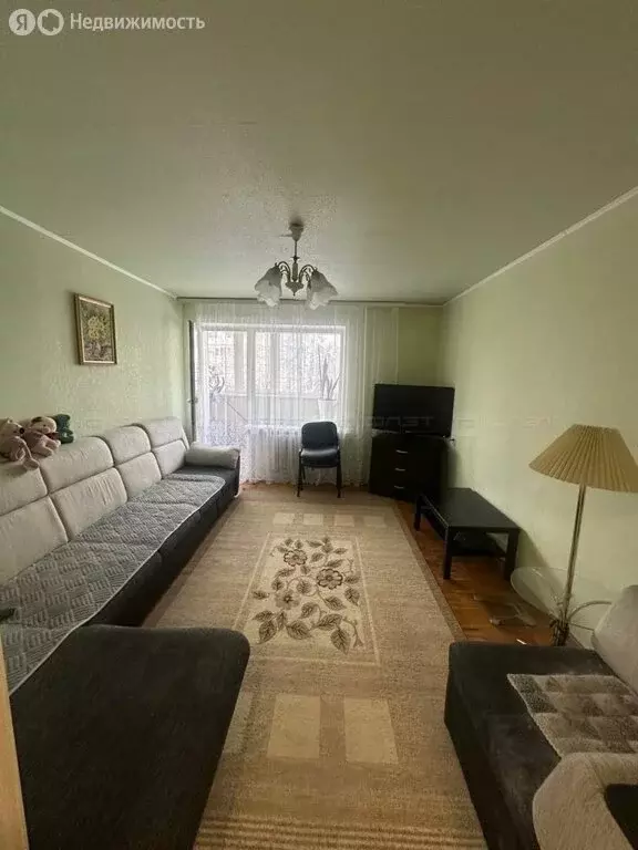 3-комнатная квартира: Зеленодольск, Столичная улица, 10 (65.8 м) - Фото 1