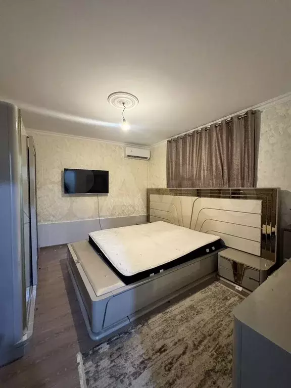 3-к. квартира, 90 м, 1/2 эт. - Фото 0