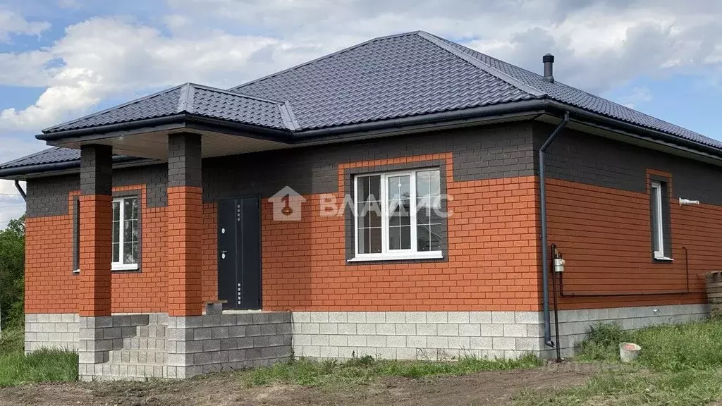 Дом в Белгородская область, Белгородский район, Ериковское с/пос, с. ... - Фото 1