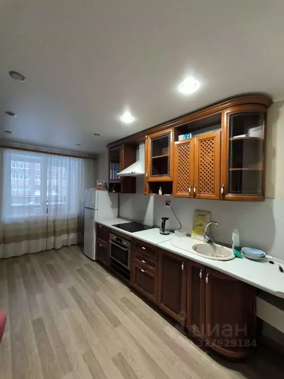 3-к кв. Самарская область, Тольятти ул. 40 лет Победы, 17В (82.0 м) - Фото 2