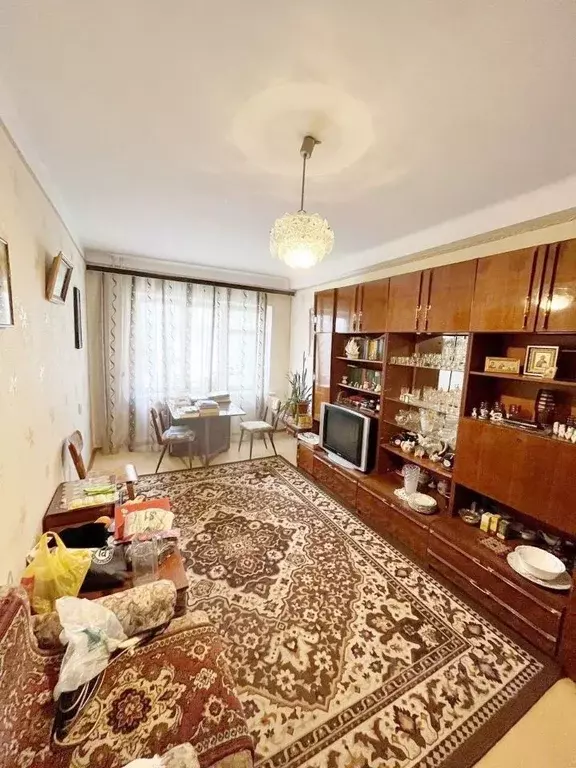 3-к кв. Крым, Симферополь ул. Кечкеметская, 79 (59.1 м) - Фото 1