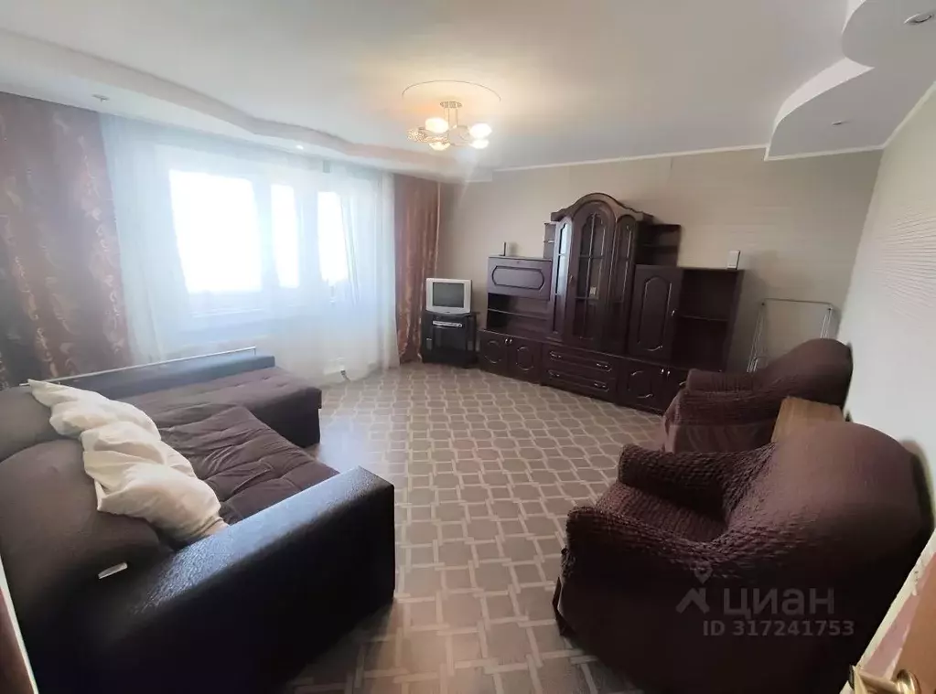 3-к кв. Татарстан, Нижнекамск ул. Менделеева, 32 (65.0 м) - Фото 0