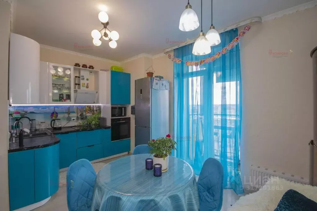 3-к кв. Свердловская область, Екатеринбург ул. Чемпионов, 4 (59.0 м) - Фото 1