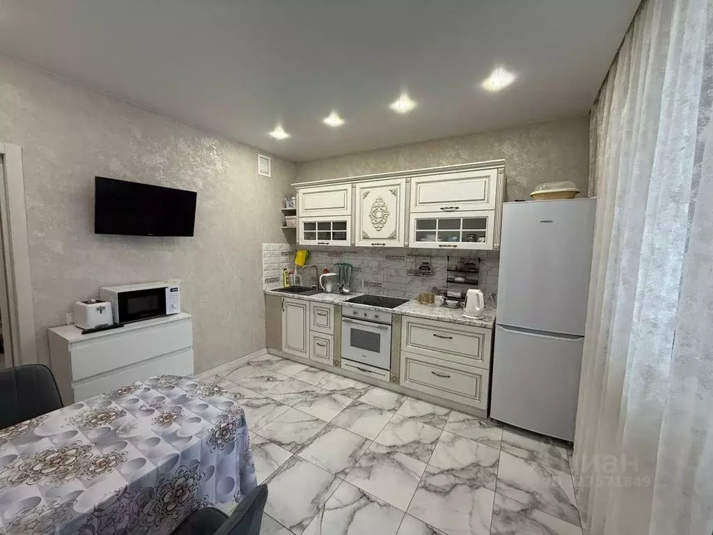 1-к кв. Татарстан, Казань ул. Академика Завойского, 21Б (45.9 м) - Фото 2